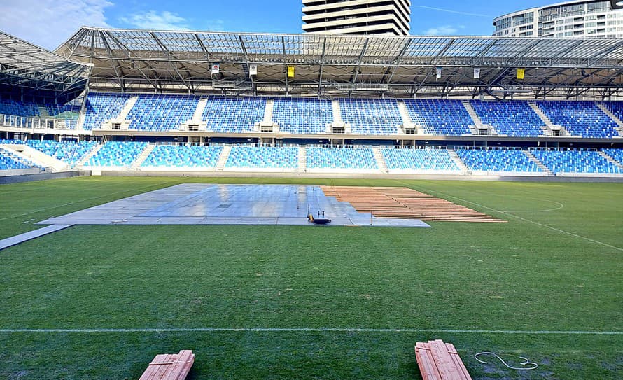 Futbalisti ŠK Slovan Bratislava preložili domáci zápas 12. kola Niké ligy s Komárnom.