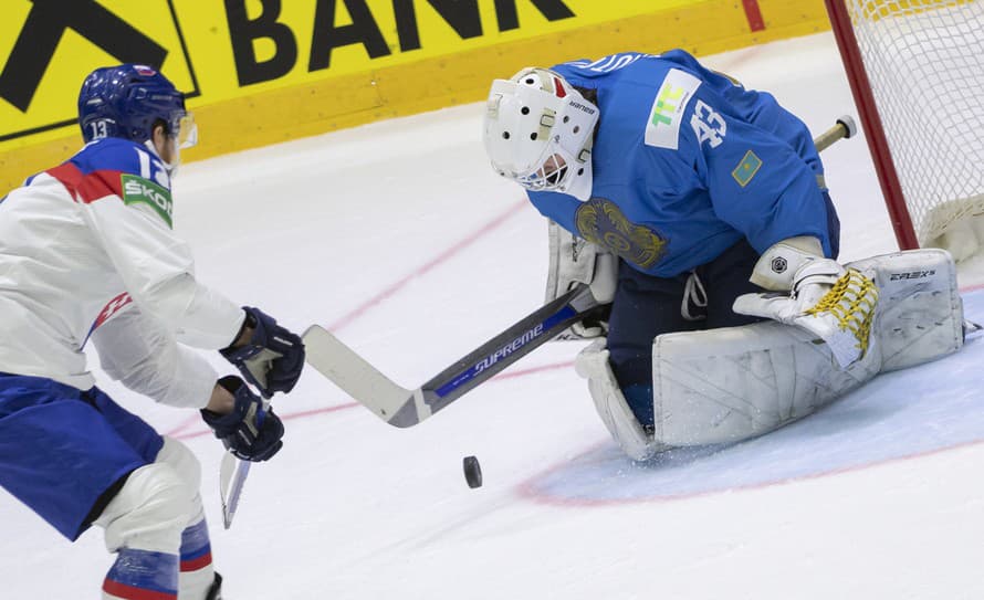 Počas posledných dní medzi hokejovými fanúšikmi rezonovala téma odchodu slovenského útočníka Michala Krištofa (31) z KHL.