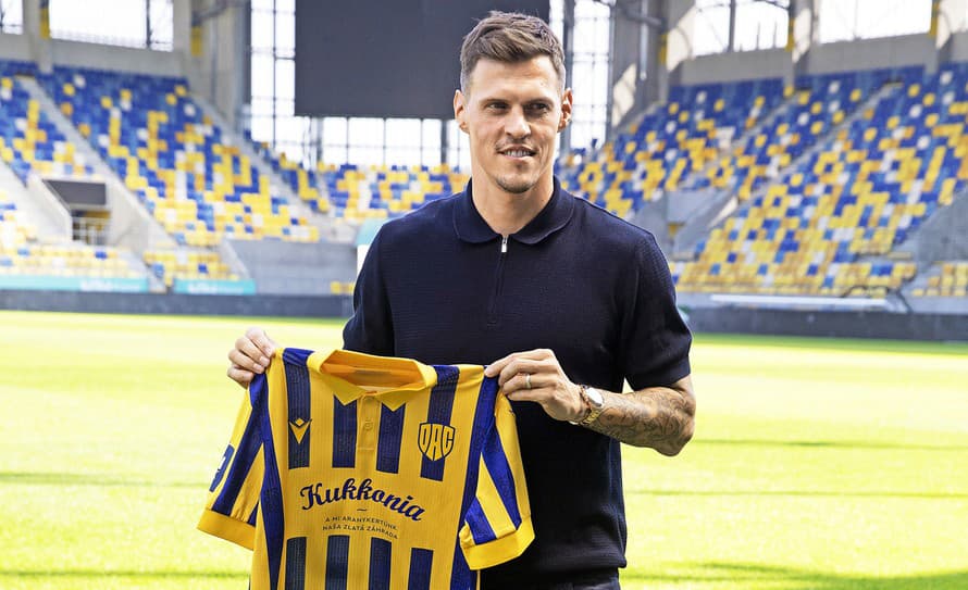 Keď 19. septembra vystúpil Martin Škrtel (39) do štruktúr DAC 1904 Dunajská Streda, hovorili obe strany o dlhodobej vízii, prešlo sa ...