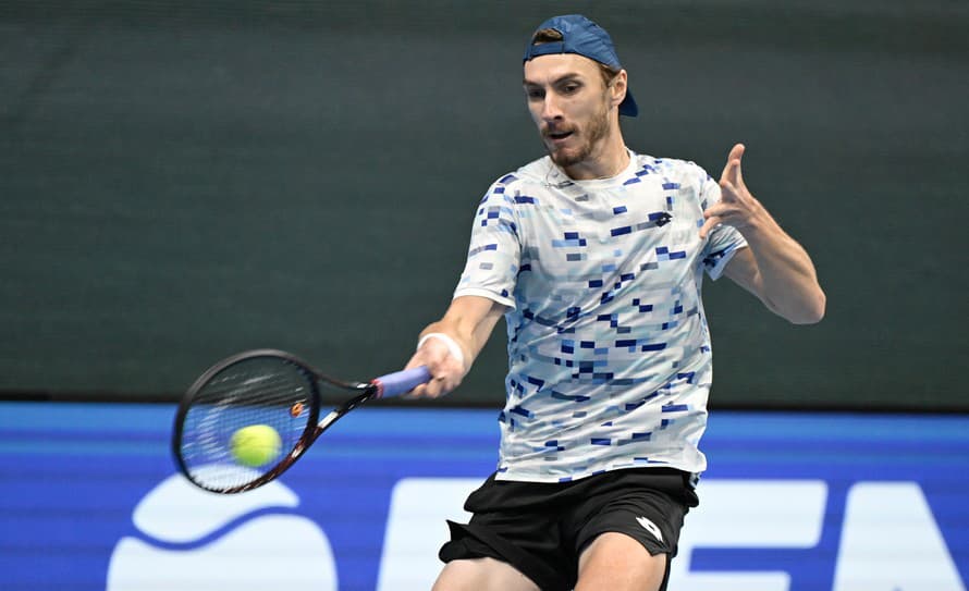 Slovenský tenista Lukáš Klein sa prebojoval do štvrťfinále dvojhry na turnaji ATP v Belehrade.