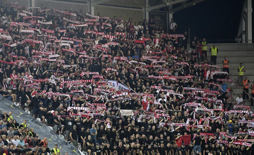 Česká najvyššia futbalovú súťaž počas druhého novembrového víkendu pokračovala 15. kolom. Vedúca Slavia Praha potvrdila svoju líderskú ...