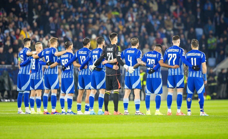 Futbalový Slovan Bratislava plánuje v zime posilniť svoj káder. Vedenie belasých chce priviesť švédskeho útočníka pôsobiaceho v Panathinaikose ...