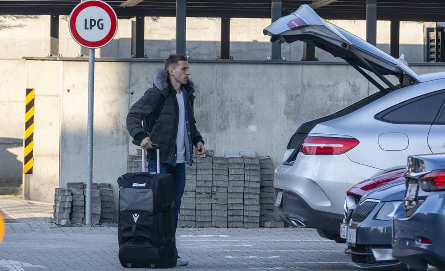 Slovenský futbalový reprezentant Peter Pekarík (38) neodohrá kľúčový zápas C-divízie Ligy národov vo Švédsku.