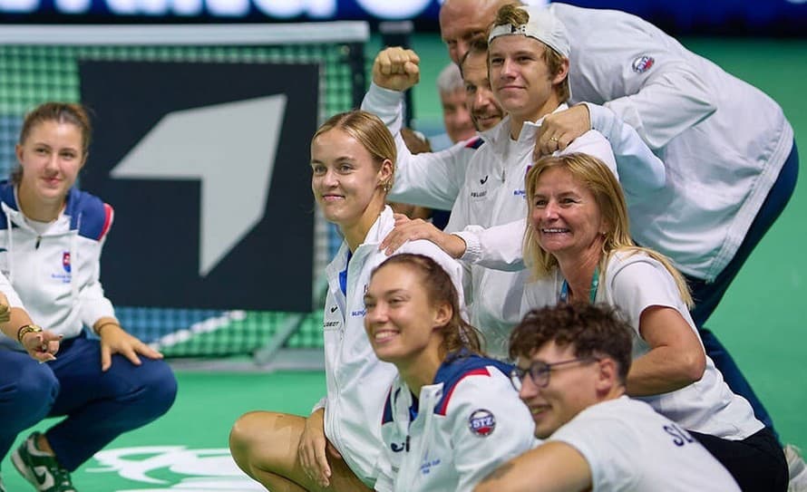 Slovenské tenistky sú vo veľkej pohode a pred utorňajším semifinále finálového turnaja Pohára Billie-Jean Kingovej v španielskej Malage ...