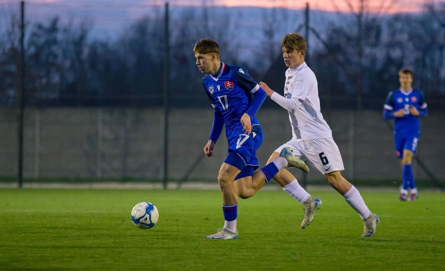 Jablko v prípade Christiana Hamšíka (14), zdá sa, padlo veľmi blízko stromu. Syn legendárneho Mareka (37) je totiž hviezdou slovenskej ...