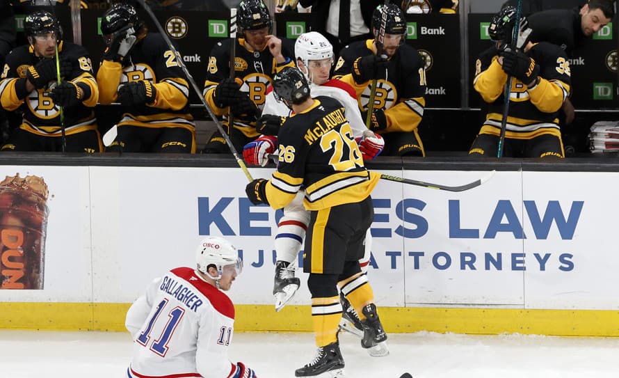 Hokejisti Bostonu zvíťazili nad Montrealom 6:3 v nočnom zápase NHL. Slovenský útočník hostí Juraj Slafkovský sa nezapísal do kanadského ...