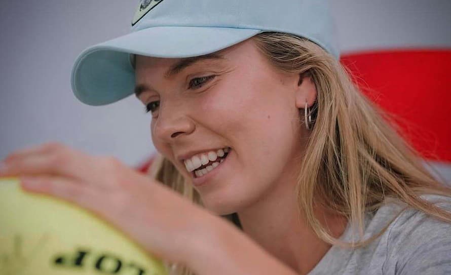 Stala sa obeťou stalkera! Britská tenistka Katie Boulterová (28) prežila nepríjemné chvíle počas turnaja Nottingham Open v Nottinghame.