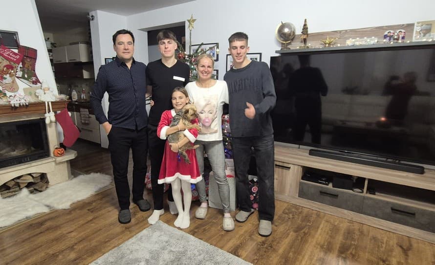 Futbaloví bratia Mário (20) a Leo (19) Sauerovci si užili sviatky v kruhu rodiny