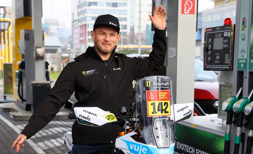 Slovenský motocyklový matador Štefan Svitko (42) už naplno žije prípravami na svoj 16. štart na legendárnej rely Dakar, ktorá začína ...