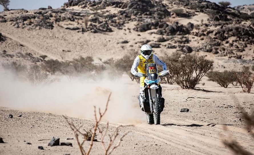 Najnáročnejšie motoristické preteky sveta Rely Dakar štartujú už zajtra, a tento rok budú mať slovenskí fanúšikovia opäť dôvod na radosť. 