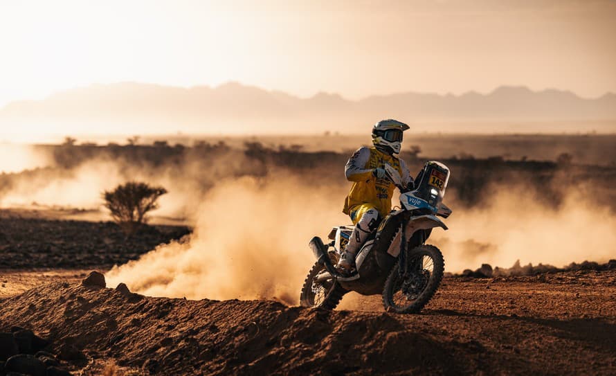 Slovenský motocyklista Štefan Svitko (42) obsadil siedmu priečku v 3. etape 47. ročníka Rely Dakar. 