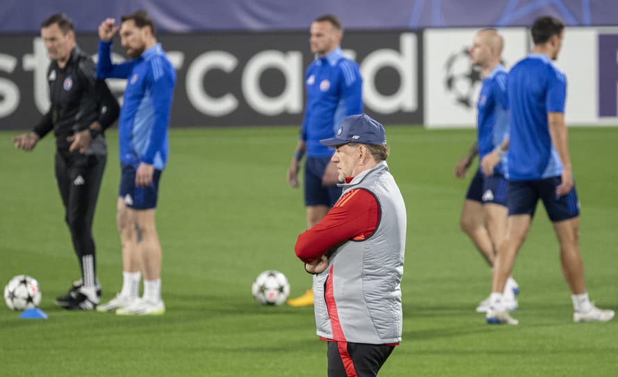 Futbalisti ŠK Slovan Bratislava odštartovali zimnú prípravu a v klube sa začali obzerať po posilách. Získať vraj chcú 14-násobného slovenského ...