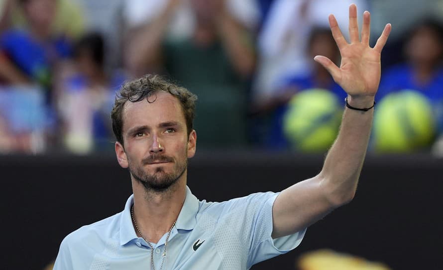 Ruský tenista Daniil Medvedev sa nevyhol trestu za svoje správanie na prebiehajúcom grandslamovom turnaji Australian Open. Piaty muž ...