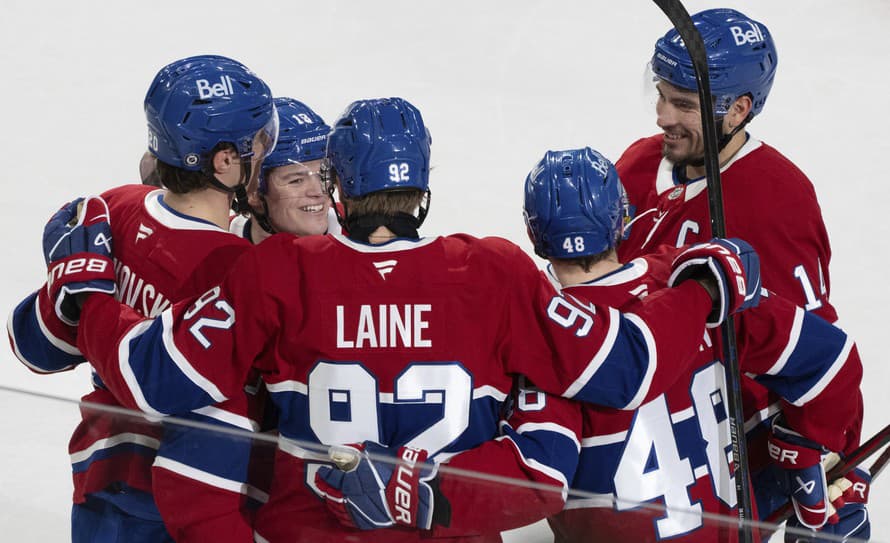 Hokejisti Toronta vyhrali v noci na nedeľu v zápase zámorskej NHL na ľade Montrealu 7:3. Maple Leafs prehrávali ešte v 30. minúte o tri ...