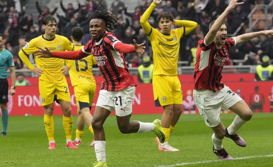 Futbalisti AC Miláno zvíťazili nad Parmou 3:2 v nedeľňajšom zápase 22. kola talianskej Serie A. O svojom triumfe rozhodli až v nadstavenom ...