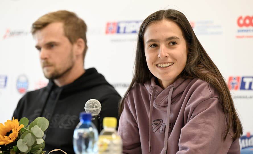 Slovenskú tenistku Miu Pohánkovú (16) na ceste za životným úspechom motivoval vlaňajší triumf Renáty Jamrichovej na Australian Open. ...