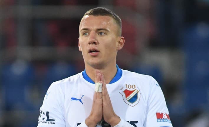 Ladislav Almási (25) zaujal fanúšikov v Baníku Ostrava najmä v sezóne 2022/23. Pre Dunajskú Stredu bol úspech, keď ho pred aktuálnou ...