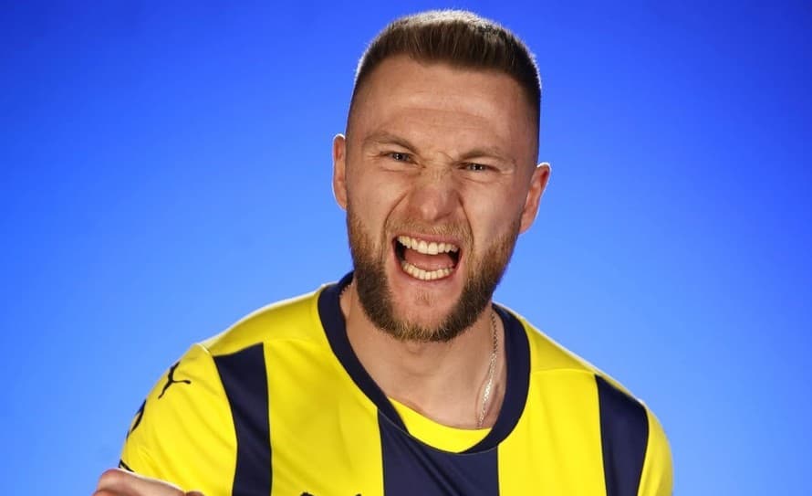 Po vyše týždni čakania sa Milan Škriniar (29) dočkal a oficiálne sa stal hráčom Fenerbahce Istanbul.