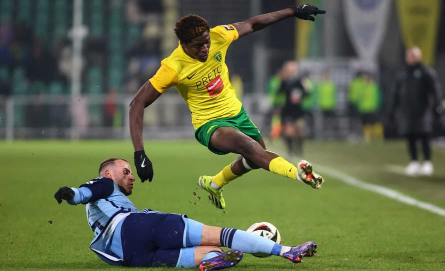 Futbalisti MŠK Žilina sú najväčší vyzývateľ pre bratislavský Slovan v boji o titul. A hoci vedenie klubu nechcelo káder oslabiť, bolo ...