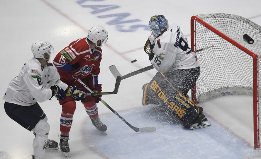 Kanadský hokejista Marly Quince už nebude pôsobiť v drese HK 32 Liptovský Mikuláš. Jeho nový zamestnávateľ bude Fischtown Pinguins Bremerhaven. ...