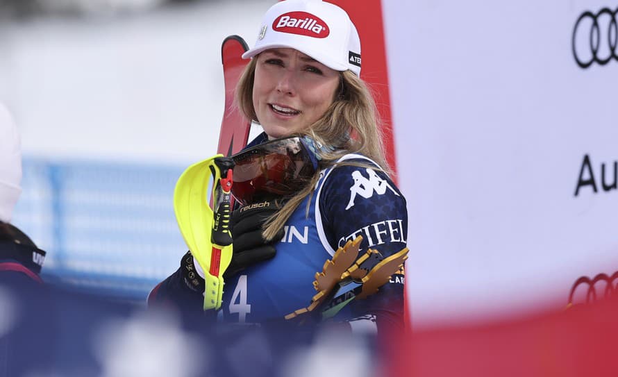 Americká lyžiarka Mikaela Shiffrinová (29) dosiahla v talianskom Sestriere jubilejné 100. víťazstvo vo Svetovom pohári. Po pretekoch ...