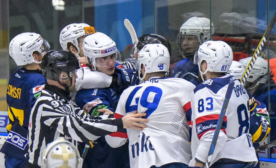 Hokejisti HK Spišská Nová Ves zvíťazili nad HC Slovan Bratislava 3:2 v nedeľňajšom zápase 53. kola Tipos extraligy. Už istý víťaz základnej ...