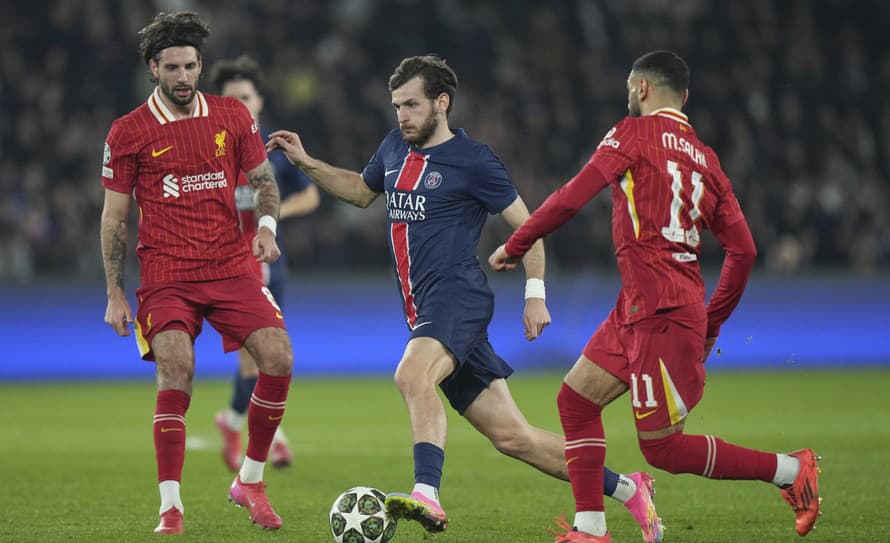 Futbalisti Paríža St. Germain prehrali v osemfinálovom šlágri Ligy majstrov s Liverpoolom 0:1, víťazný gól strelil v 87. minúte Harvey ...