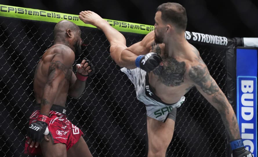 Turnaj UFC 313 bol pre fanúšikov nezabudnuteľným zážitkom, no bez pochýb najpamätnejším okamihom sa stal brutálny knokaut v zápase Mauricia ...