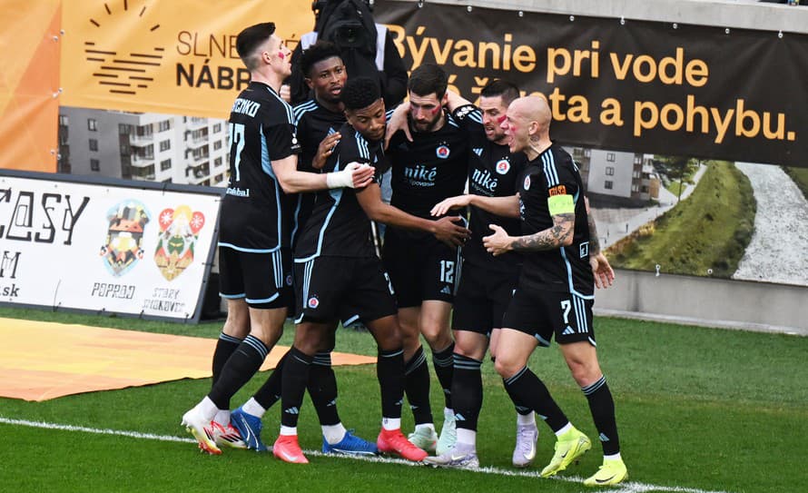 Futbalisti ŠK Slovan Bratislava zvíťazili na ihrisku FC Košice 3:2 v nedeľňajšom zápase 1. kola skupiny o titul v Niké ligy. 