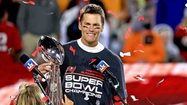 Legenda amerického futbalu Tom Brady.
