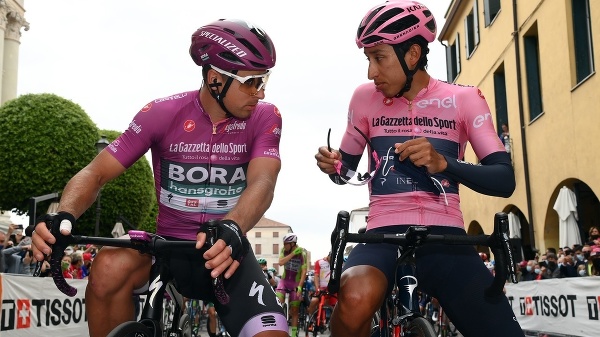 Peter Sagan (31) v cyklámenovom drese pre lídra bodovacej súťaže na Giro d´Italia.