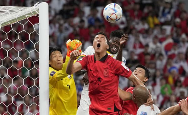Momentka zo zápasu skupiny H medzi Južnou Kóreou a Ghanou.