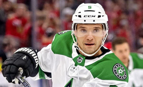 Andrej Sekera kedysi obliekal dres Dallasu Stars v NHL.