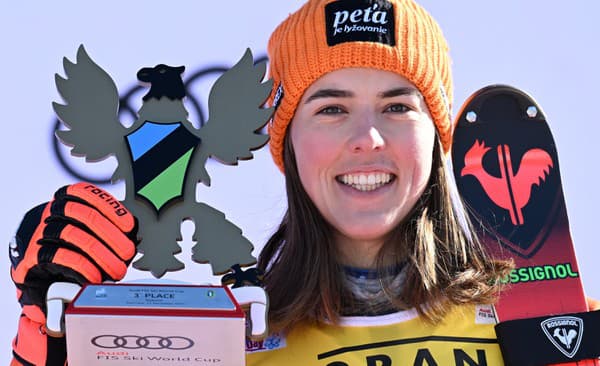 Slovenka Petra Vlhová skončila tretia v slalome v Sestriere.