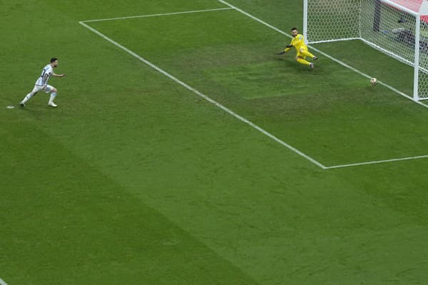 Lionel Messi otvára skóre finále MS 2022 gólom z pokutového kopu