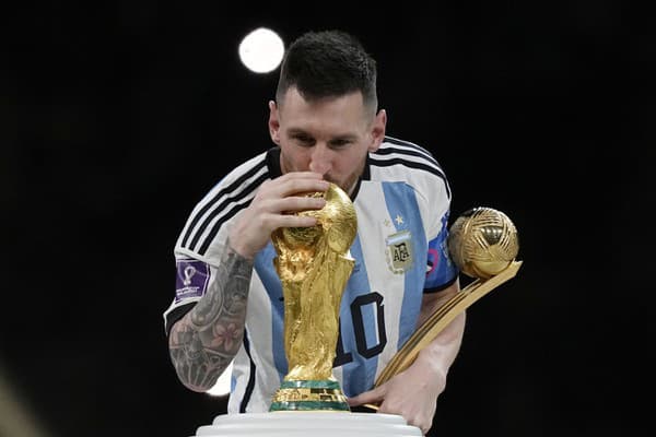 Kapitán Argentíny Lionel Messi sa navždy zapísal do dejín MS. 