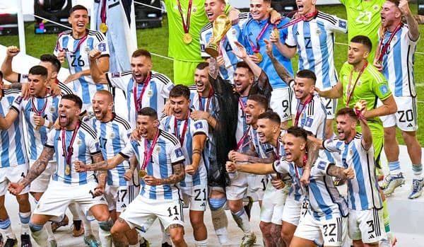 Argentínska oslava zisku majstrovskej trofeje.