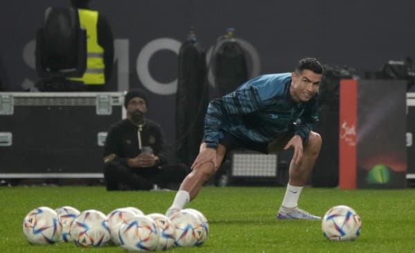 Cristiano Ronaldo počas prvého tréningu v novom klube.