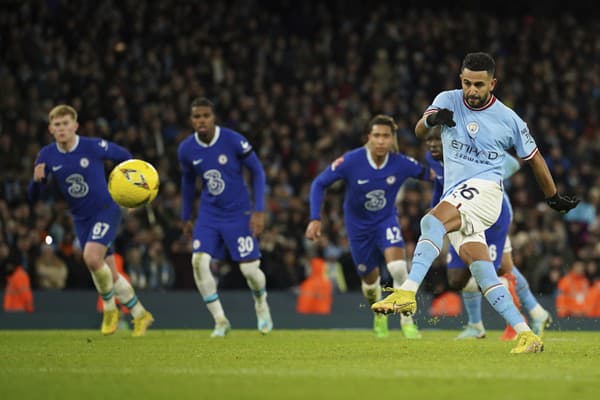 Riyad Mahrez v drese Manchestru City.