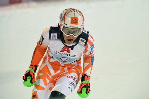 Slovenská lyžiarka Petra Vlhová sa teší v cieli z víťazstva po 2. kole nočného slalomu Svetového pohára žien v rakúskom Flachau.