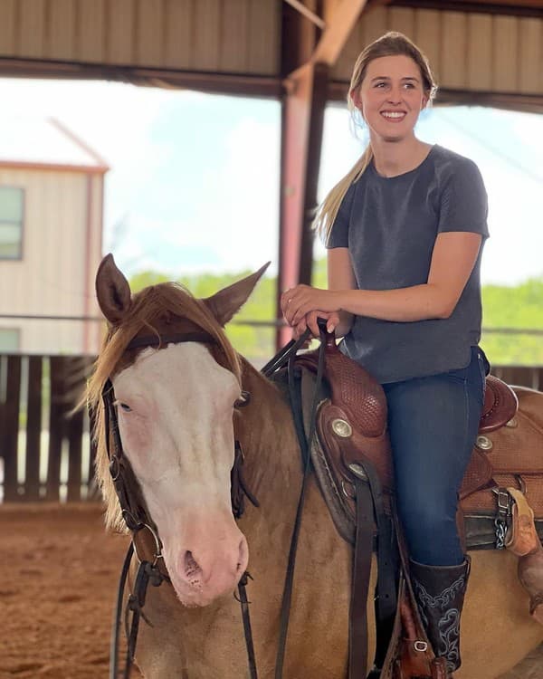 Gina-Maria Schumacher o smrti koňa informovala na sociálnej sieti.