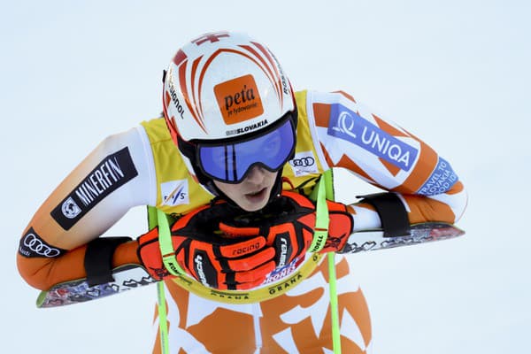 Petra Vlhová v cieli 2. kola obrovského slalomu.