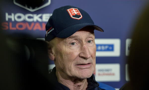 Na snímke tréner slovenskej hokejovej reprezentácie mužov Craig Ramsay.