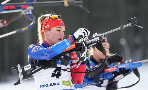 Slovenská reprezentantka Paulína Bátovská Fialková pri streľbe.