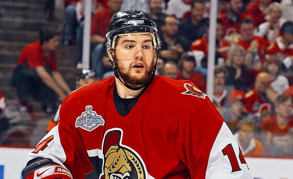 V drese Ottawy v roku 2007 prehral finále NHL.