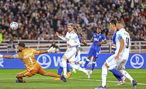 Stredopoliar Realu strieľa svoj druhý gól vo finále.