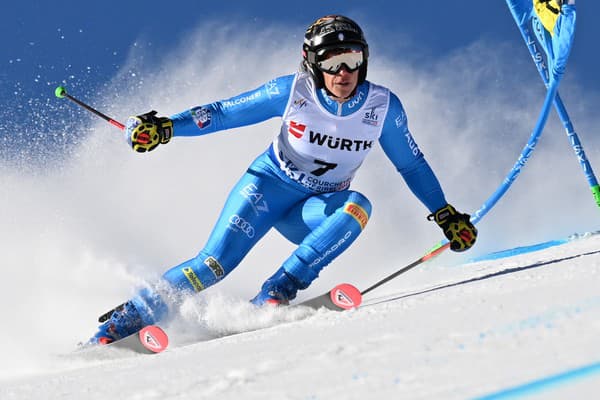 Na snímke talianska lyžiarka Federica Brignoneová na trati počas 1. kola obrovského slalomu na MS.