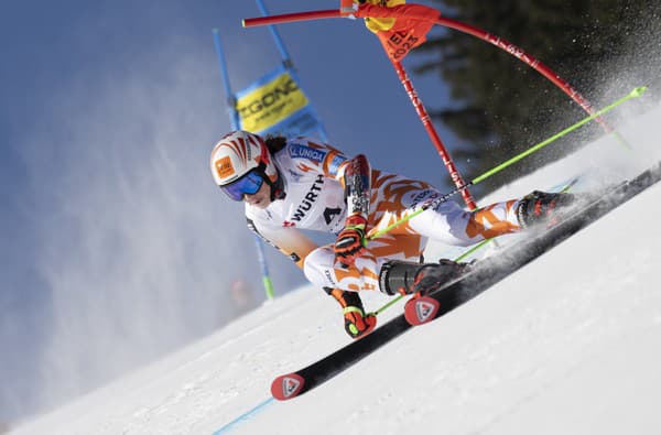 Slovenská lyžiarka Petra Vlhová na trati počas 1. kola obrovského slalomu na MS. 