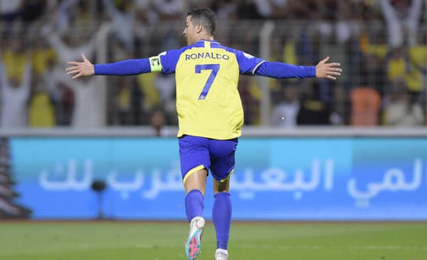 Cristiano Ronaldo si pomaly podmaňuje Saudskú Arábiu. 