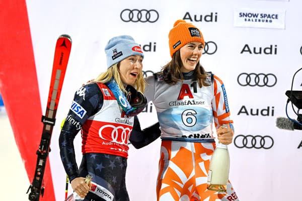 Vľavo Mikaela Shiffrinová, vpravo Petra Vlhová. Pretekárky sú v prvom rade ostré konkurentky.